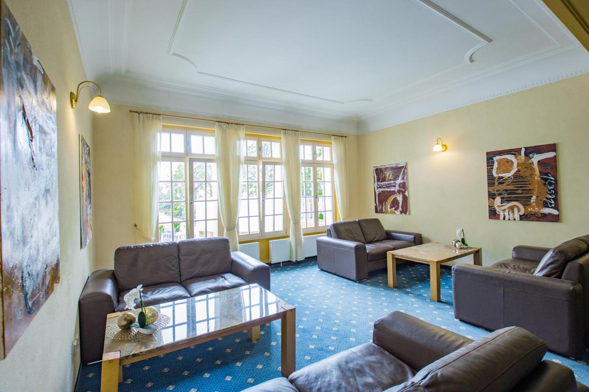 Seehotel Grossraeschen Esterno foto