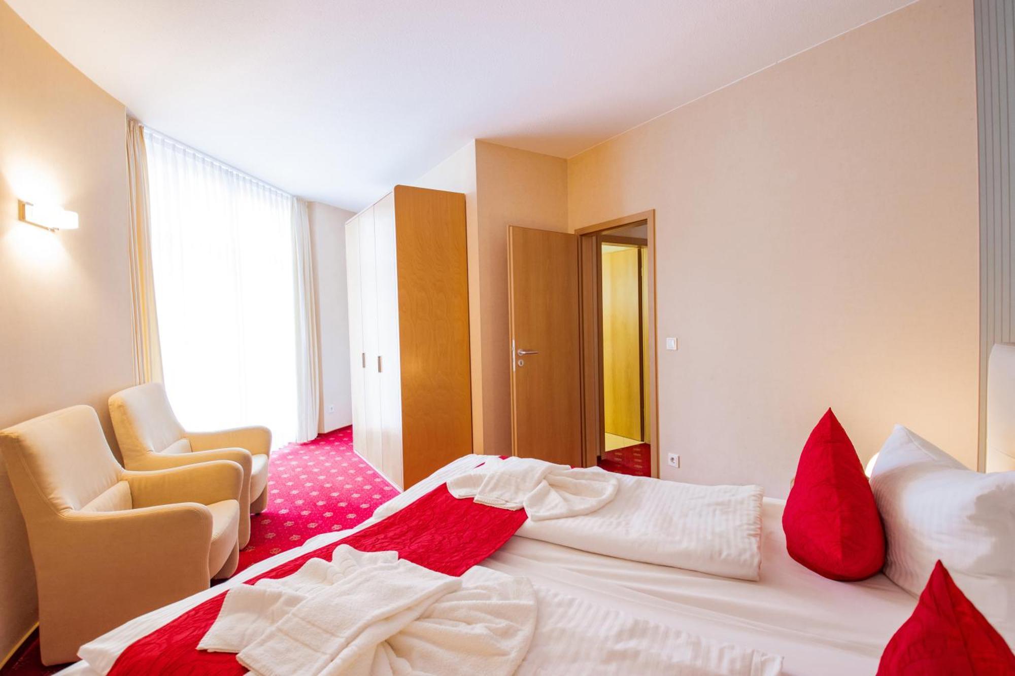 Seehotel Grossraeschen Esterno foto