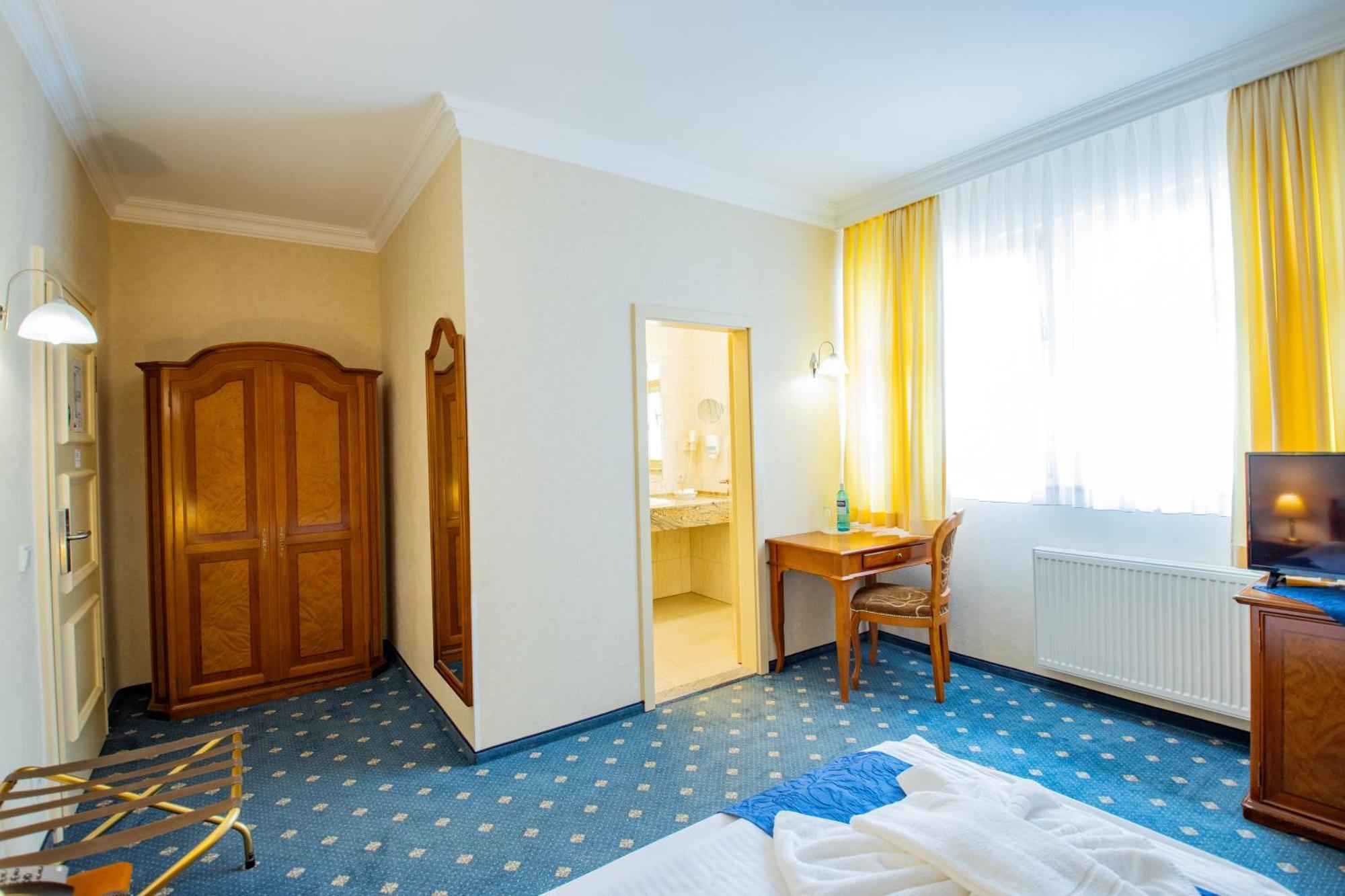 Seehotel Grossraeschen Esterno foto